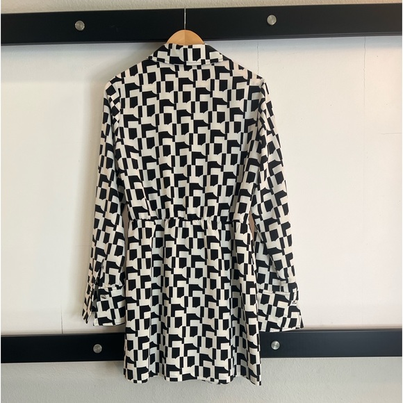 NWOT***SANCTUARY***DRESS Super Lightweight perfect for Spring and Summer. - Picture 7 of 9